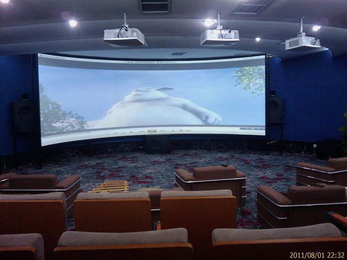 威海卓達(dá)房地產(chǎn)銷售大廳影音室工程